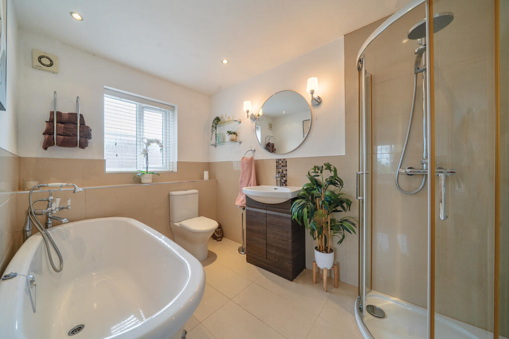 Additional image 7 of The Drive, Welwyn, AL6