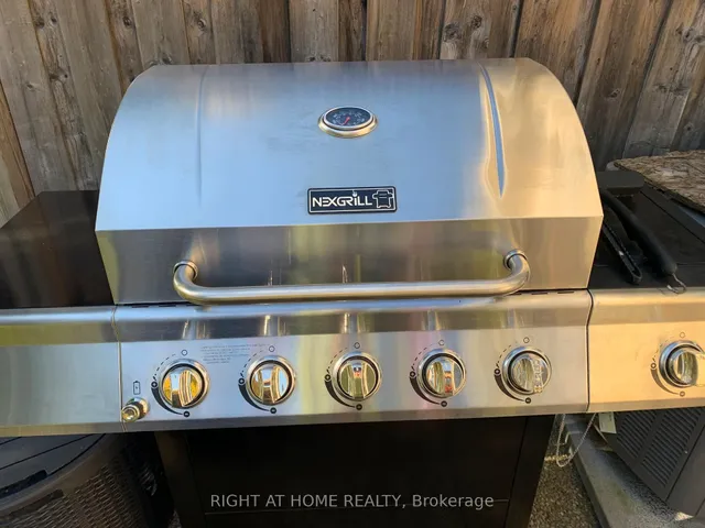 Additional image 31 of 32 Heathcliffe Sq