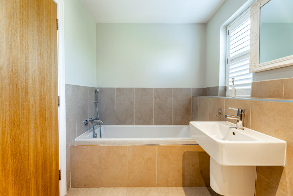 Additional image 10 of Cravells Road, Harpenden, Hertfordshire, AL5