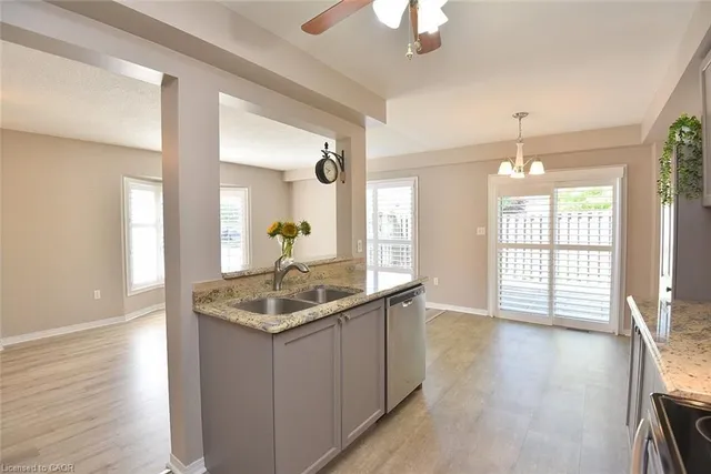 Additional image 20 of 485 Green Rd Unit 37