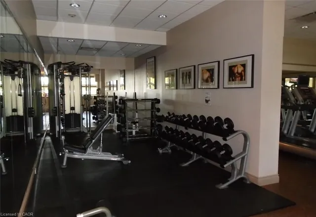 Additional image 25 of 65 Harbour Sq Unit 906