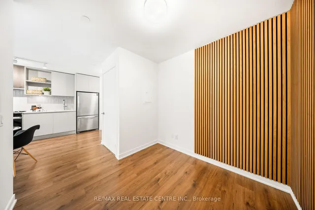 Additional image 13 of 405 Dundas St Unit 813