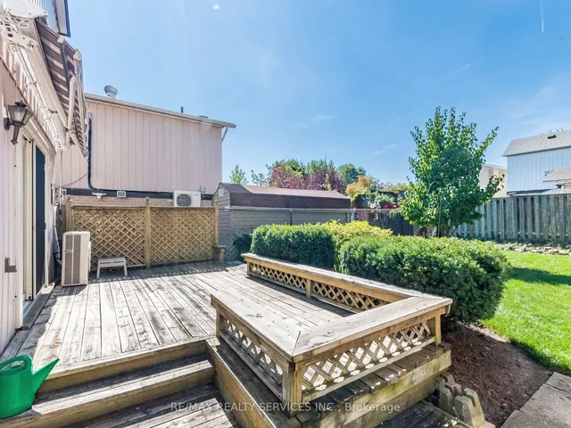 Additional image 44 of 20 Jasmine Sq