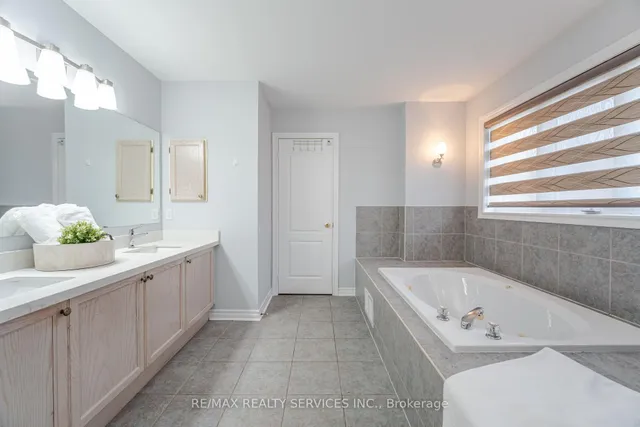 Additional image 29 of 27 Hardgate Cres