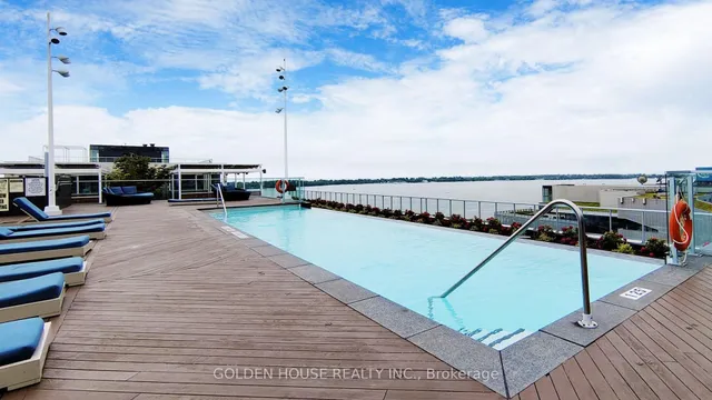 Additional image 22 of 55 Merchants' Wharf Unit 524