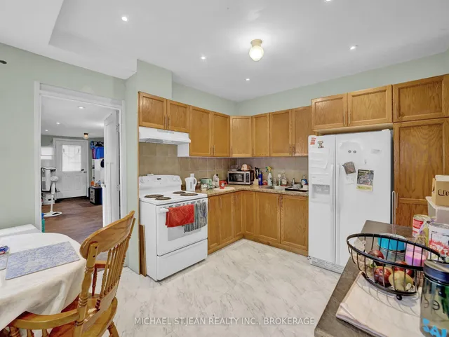 Additional image 13 of 110 Emerald St