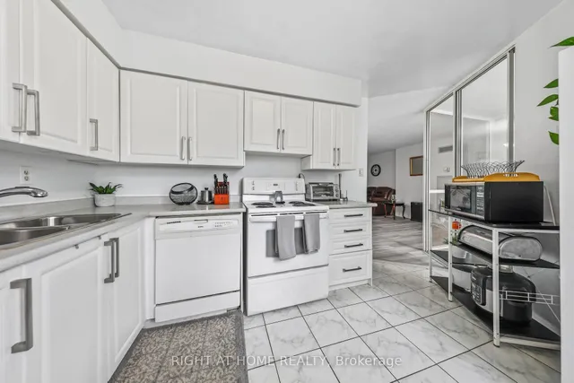 Additional image 16 of 1665 Victoria Park Ave Unit 206