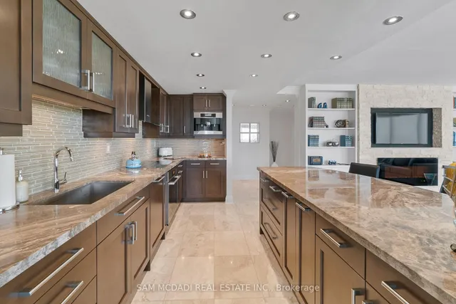 Additional image 10 of 2045 Lakeshore Blvd Unit 2212