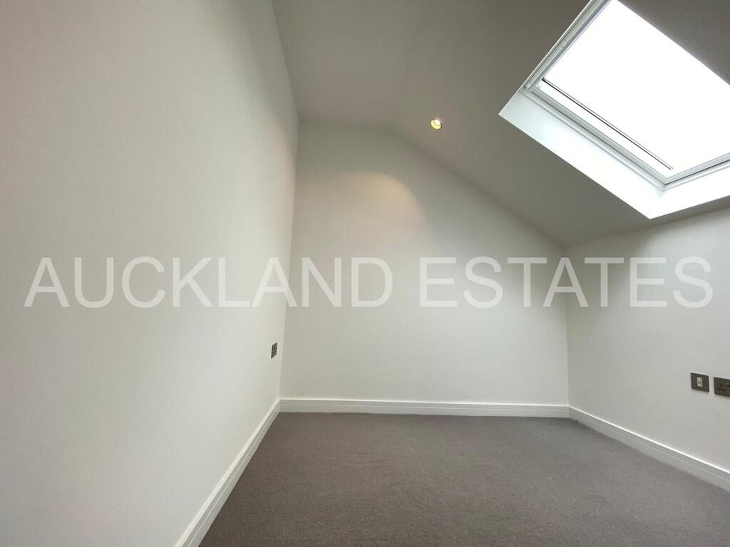 Additional image 8 of Westland Lodge, Brookmans Park