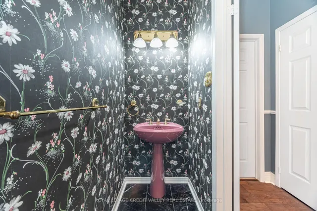 Additional image 19 of 14 Starling Crt