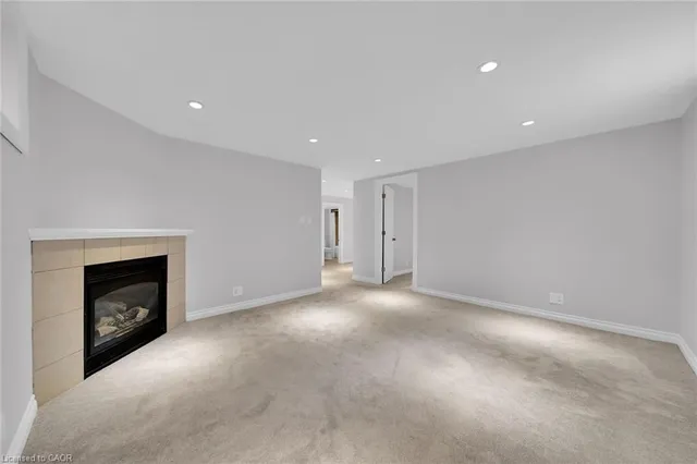 Additional image 26 of 441 Elmwood Ave