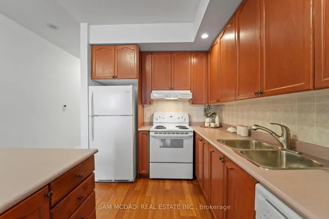 Additional image 6 of 5229 Dundas St Unit 2002