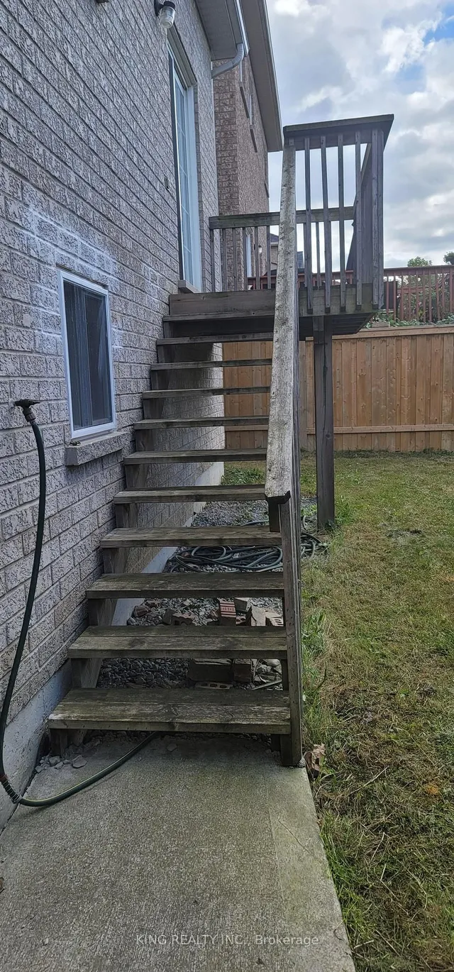 Additional image 13 of 59 Haviland Circ