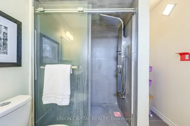 Additional image 26 of 1060 Glendor Ave