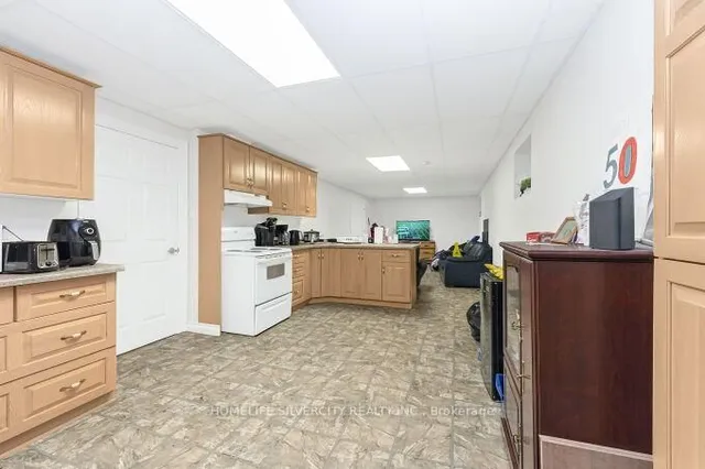 Additional image 37 of 126 Montmorency Dr