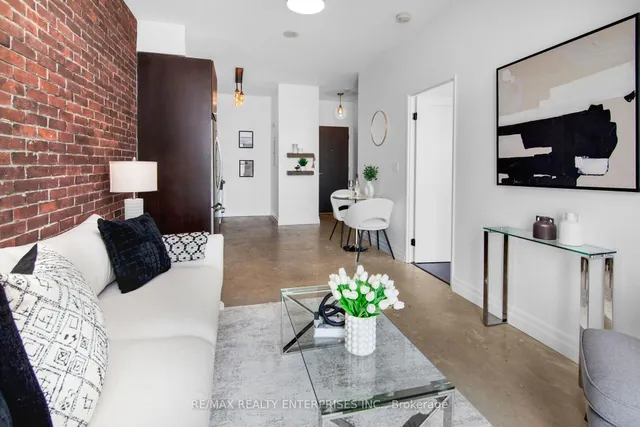 Additional image 19 of 1005 King St Unit 913