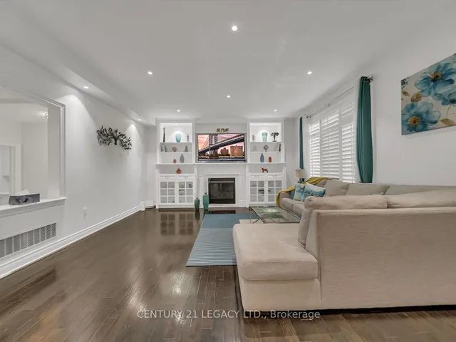 Additional image 10 of 8 Covina Rd