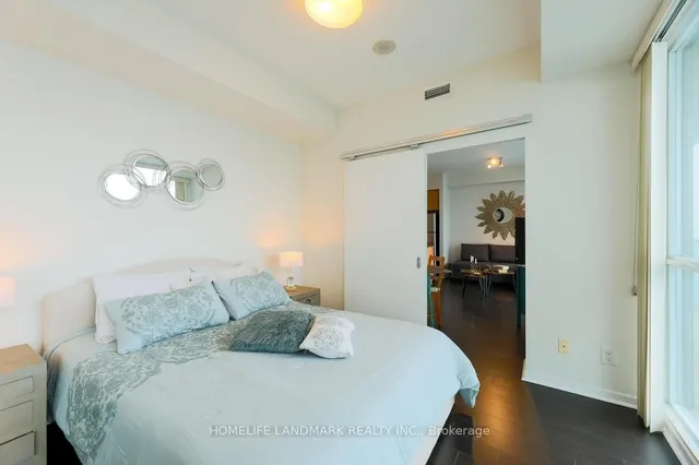 Additional image 12 of 55 bremner Blvd Unit 4003