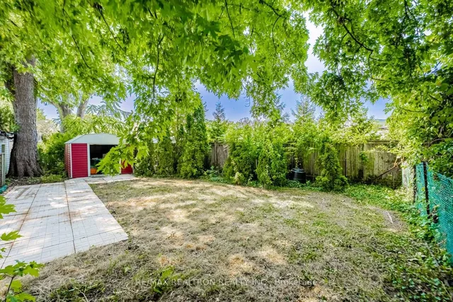 Additional image 38 of 79 Blanmora Dr