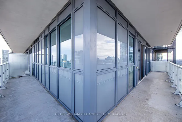 Additional image 18 of 7 Grenville St Unit 3705