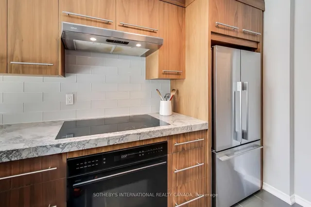 Additional image 6 of 10 Yonge St Unit 2701