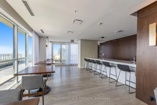 Additional image 40 of 410 Queens Quay Unit 1203