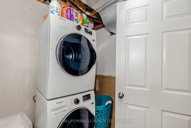 Additional image 47 of 32 Masters Green Cres