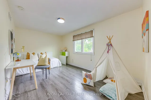 Additional image 27 of 1060 Glendor Ave