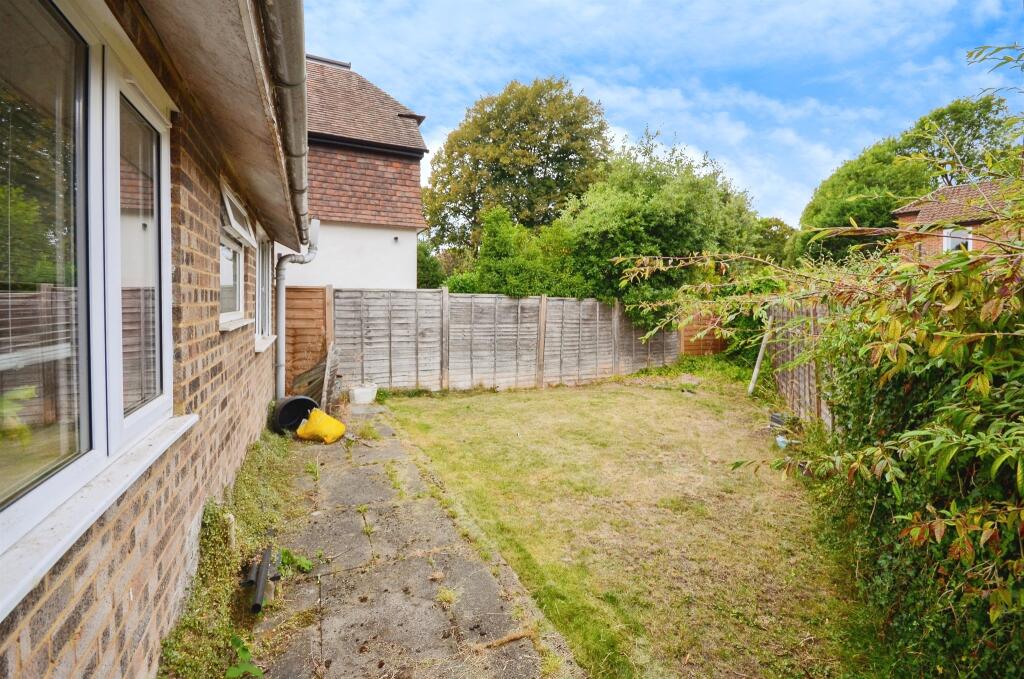 Additional image 14 of Roundwood Lane, HARPENDEN
