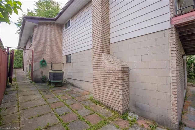 Additional image 36 of 185 Lavina Cres