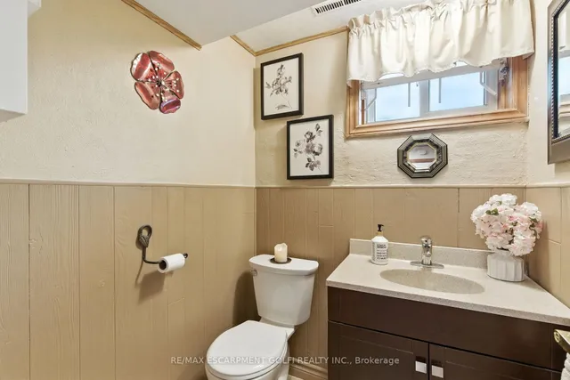 Additional image 19 of 1471 INNSWOOD Dr