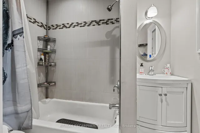 Additional image 43 of 181 West Ave