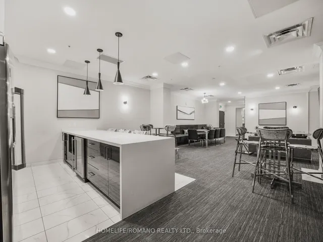 Additional image 21 of 118 King St Unit LPH12