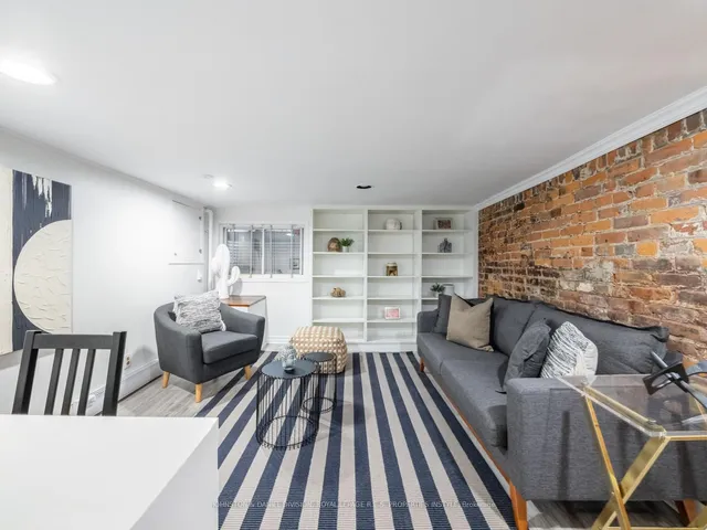 Additional image 30 of 77 Walnut Ave