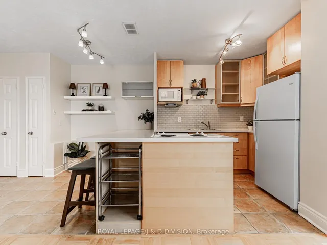 Additional image 7 of 1901 Bayview Ave Unit 301