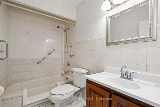 Additional image 19 of 1660 Bloor St Unit 102