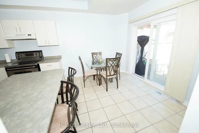 Additional image 12 of 19 Fountainview Way