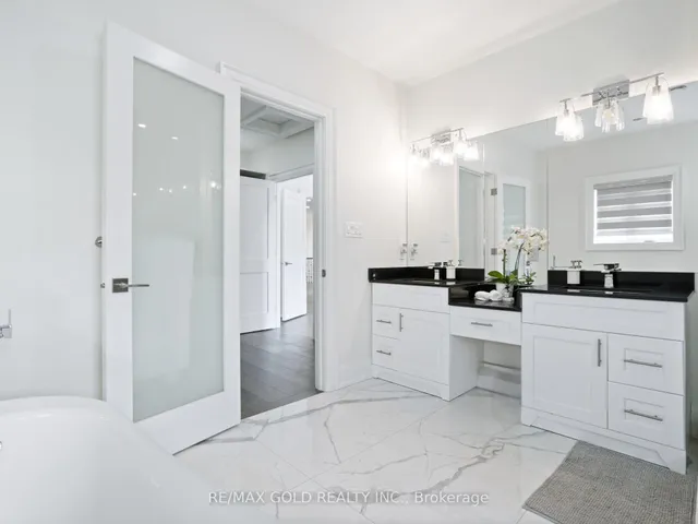 Additional image 21 of 135 Mill St