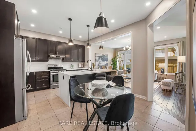 Additional image 8 of 953 Rigo Cross