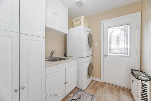 Additional image 17 of 60 Esker Dr