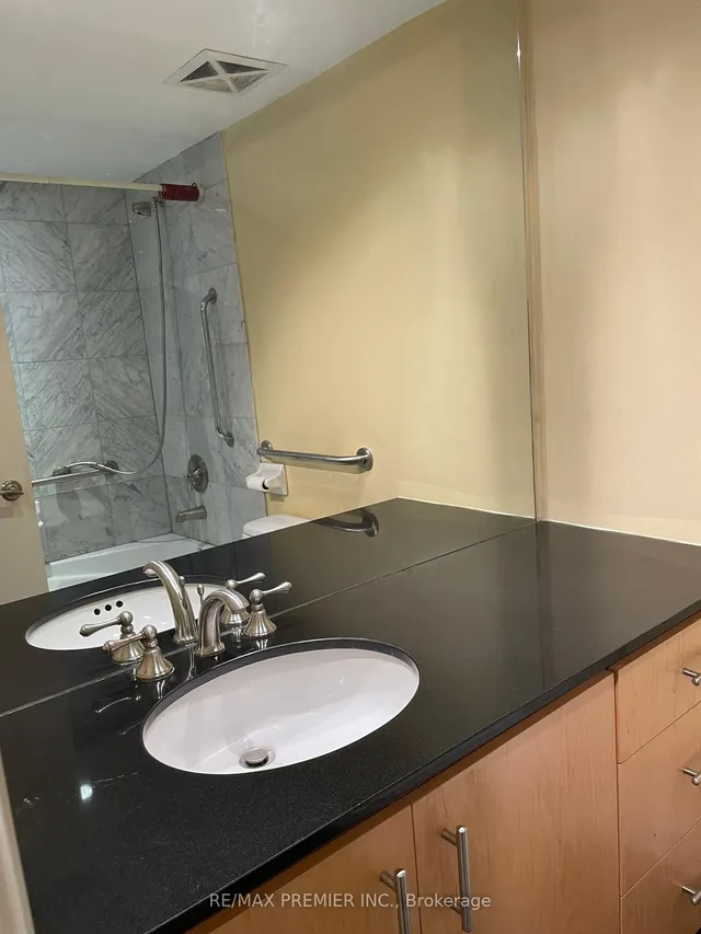 Additional image 17 of 2737 Keele St Unit 325