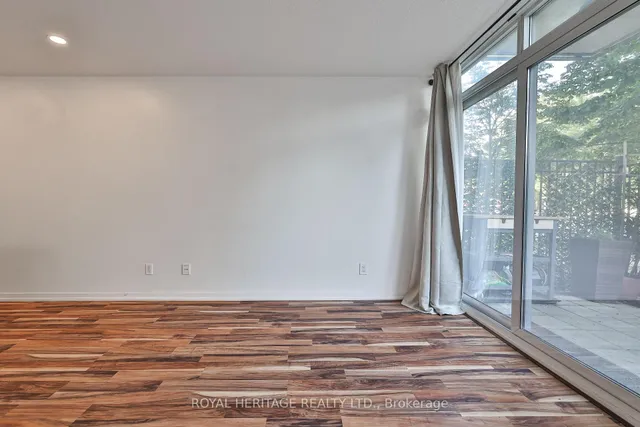 Additional image 15 of 38 Joe Shuster Way Unit 104