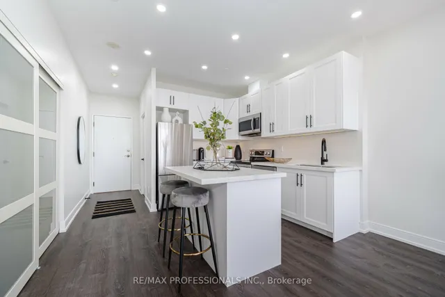 Additional image 13 of 700 Humberwood Blvd Unit PH21