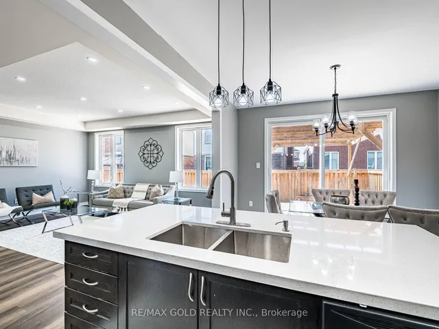 Additional image 18 of 6 Feeder St