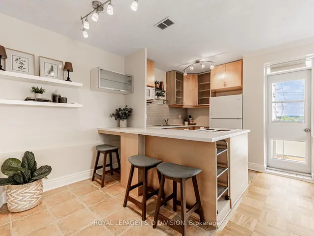 Additional image 12 of 1901 Bayview Ave Unit 301