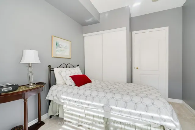 Additional image 19 of 28 William Carson Cres Unit PH22