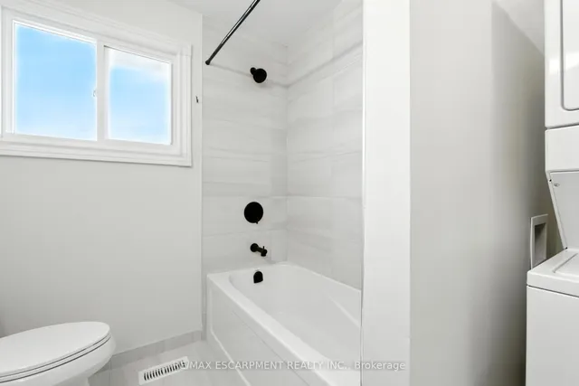 Additional image 22 of 929 UPPER OTTAWA St