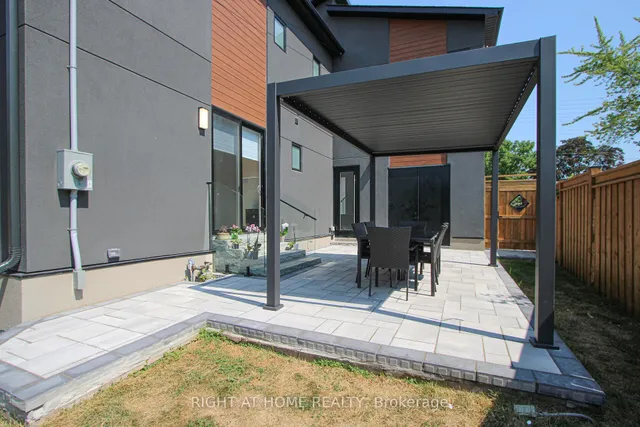 Additional image 42 of 584 WALKERS Line