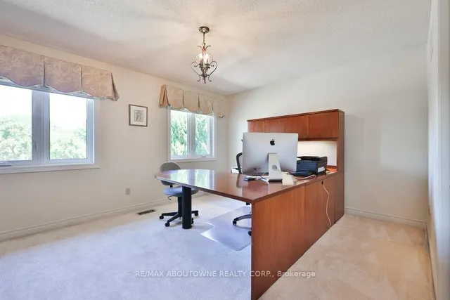 Additional image 29 of 542 Hambling Crt