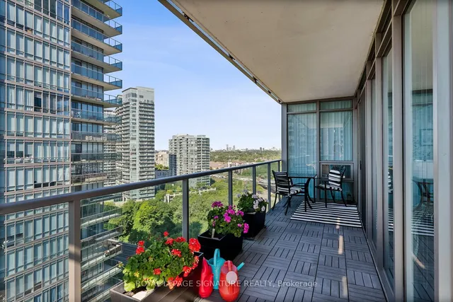 Additional image 36 of 90 Park Lawn Rd Unit 2005